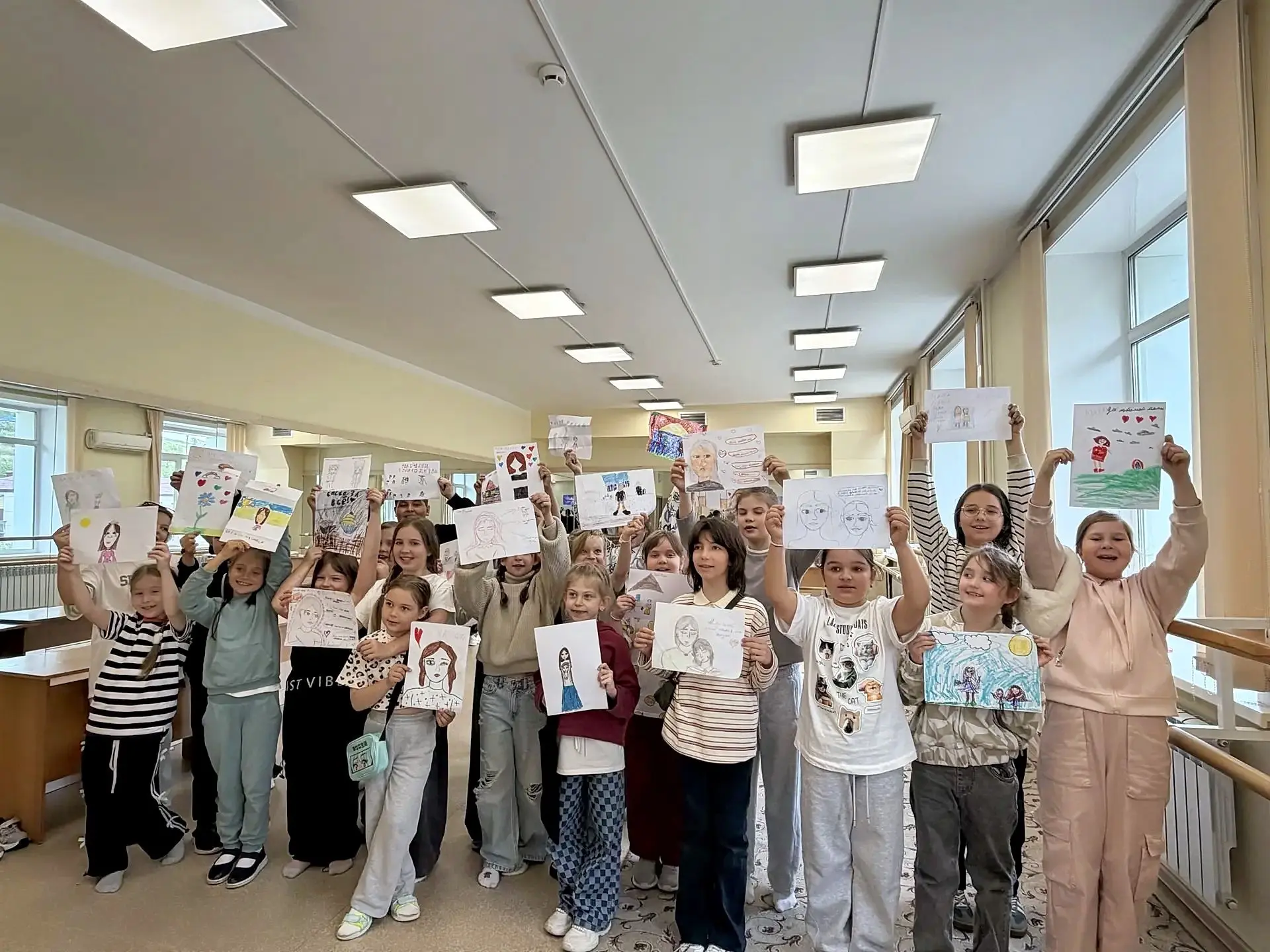 В летнем творческом лагере прошел День, посвященный семье и маме🧑‍🧑‍🧒‍🧒❤️

Сегодня в стенах наше