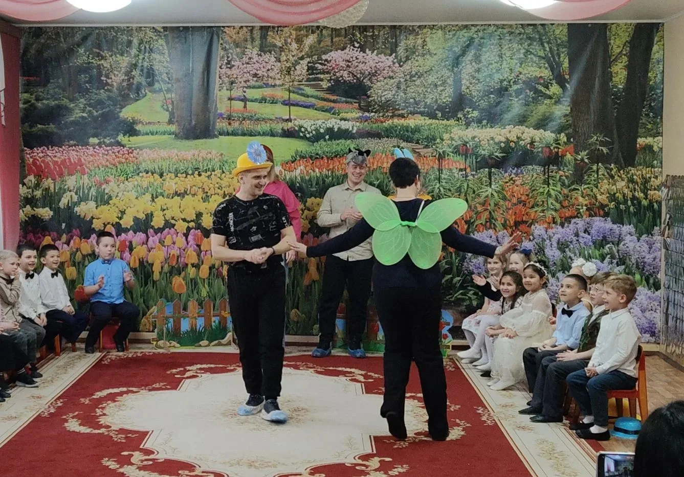 Как отметили Международный женский день в #ДО_Родничок  ☀️Утренники в старшей и подготовительной гру