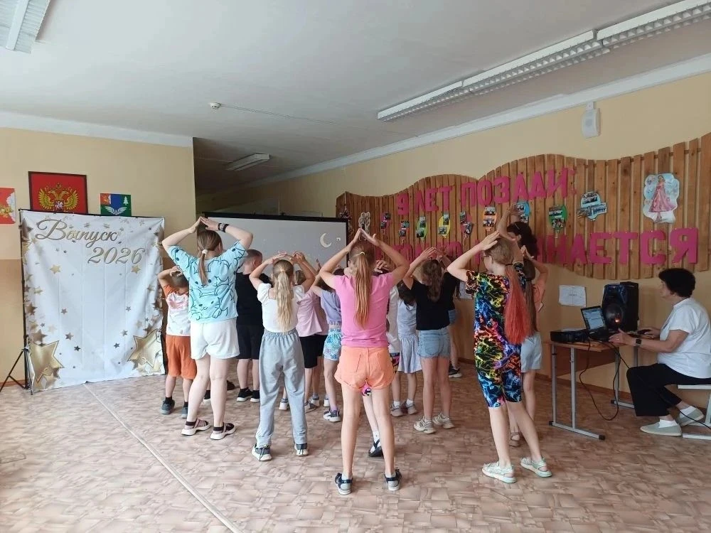 Сегодня к ребятам из лагеря "Мечта" приезжали работники Ючкинского СДК и библиотеки. Для юных участн
