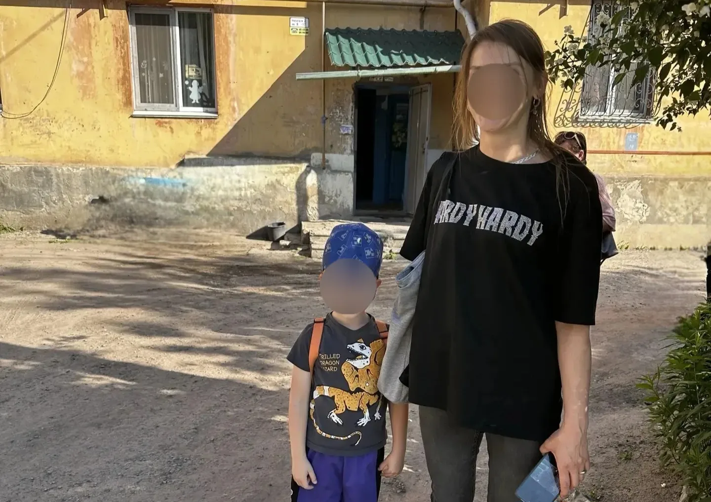 Судебные приставы передали ребенка матери

Сотрудники Кировского районного отделения судебных приста