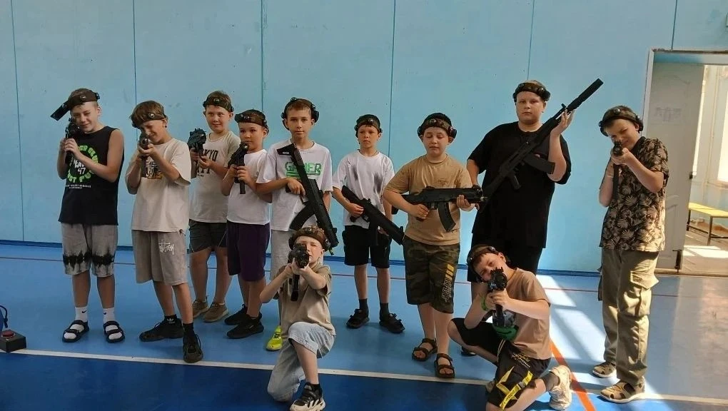 🧒🏻💪👧🏻 Сегодня день в школьном лагере «Дружба» прошёл особенно активно и энергично! Ребята с гол