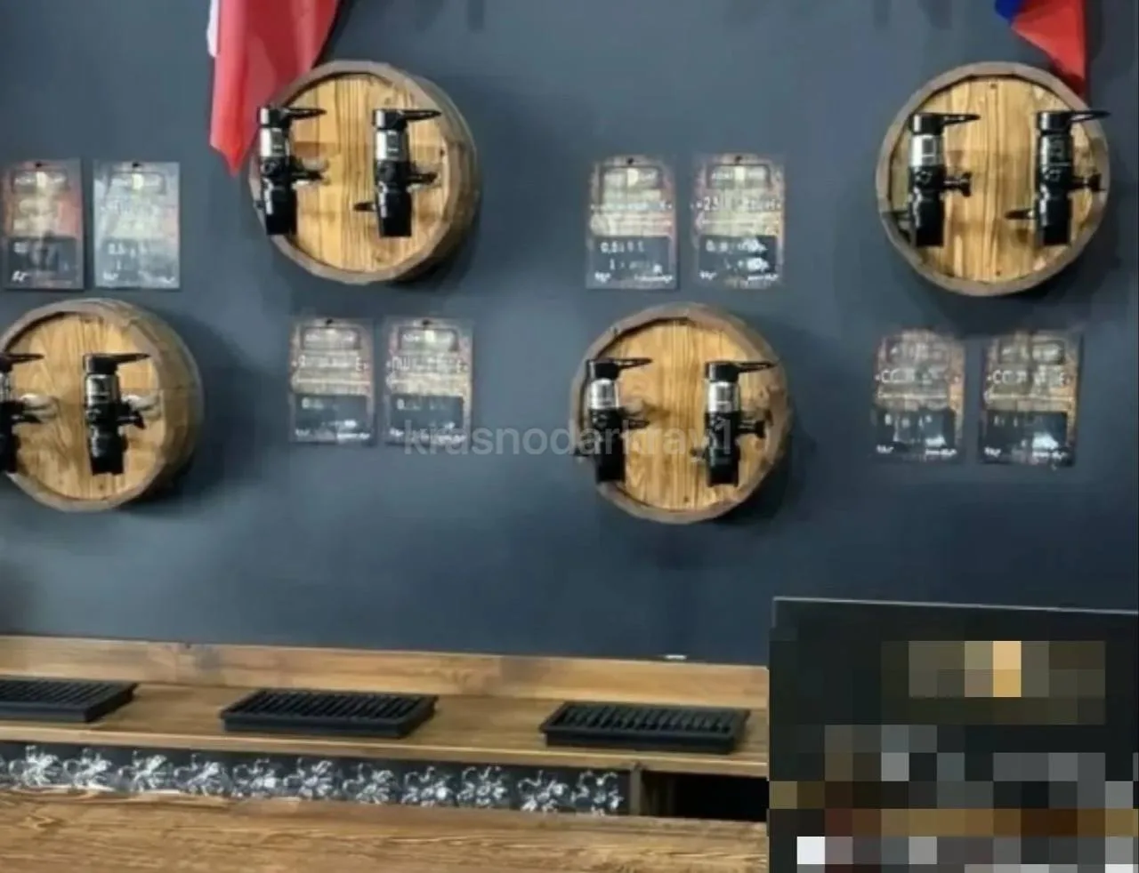 В Адлере прикрыли ещё одну точку с «серым» пенным. В рамках операции «Курорт-2026» силовики наведали