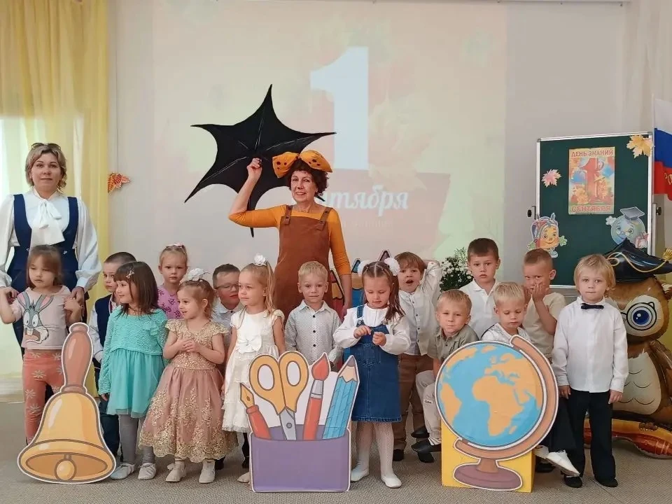🍂 🎉 День знаний в дошкольных отделениях МБОУ Ложковская СОШ!🎒✨