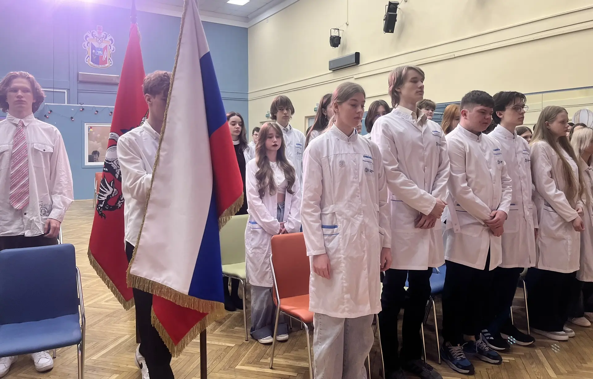 🇷🇺Начинаем неделю с поднятия Государственного флага Российской Федерации!  Эта неделя будет насыщенн