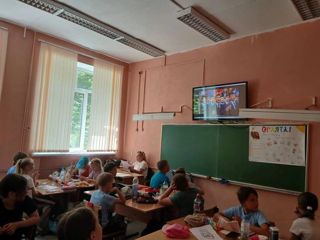 11 июня, в преддверии Дня России, в нашем лагере были организованы тематические мероприятия. Ребята 