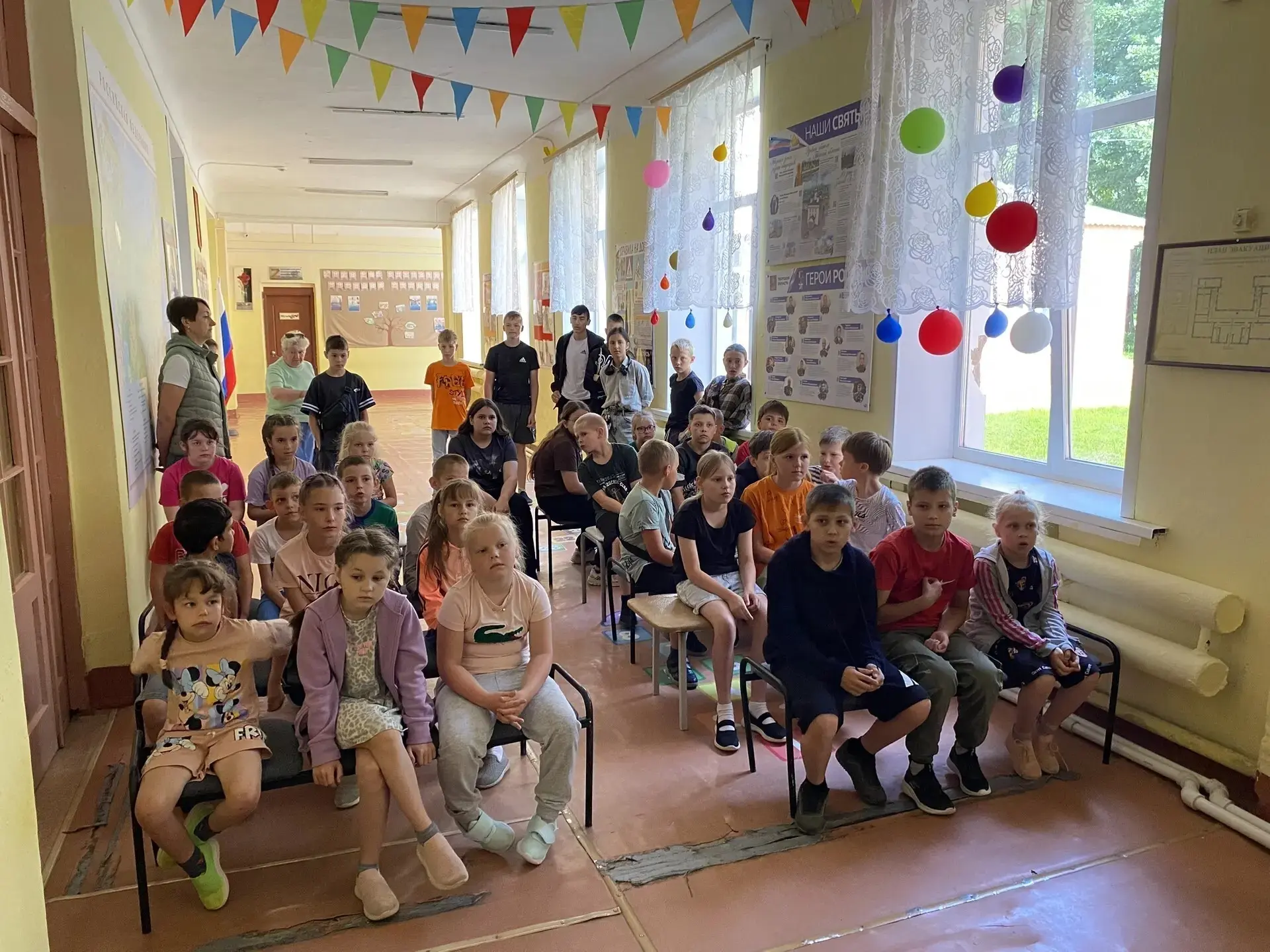 Сегодня специалисты ГБУ «Ржевская СББЖ» побывали в гостях у ребят пришкольного лагеря школы имени Об