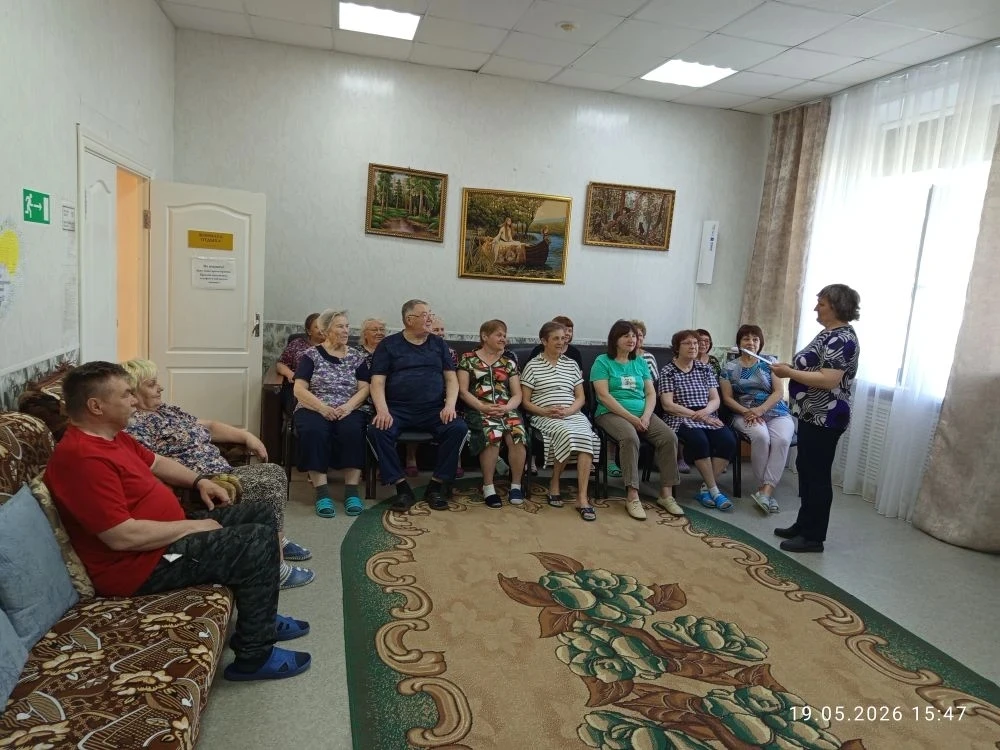Для отдыхающих 9 смены, работником библиотеки, была проведена конкурсно- игровая програ...