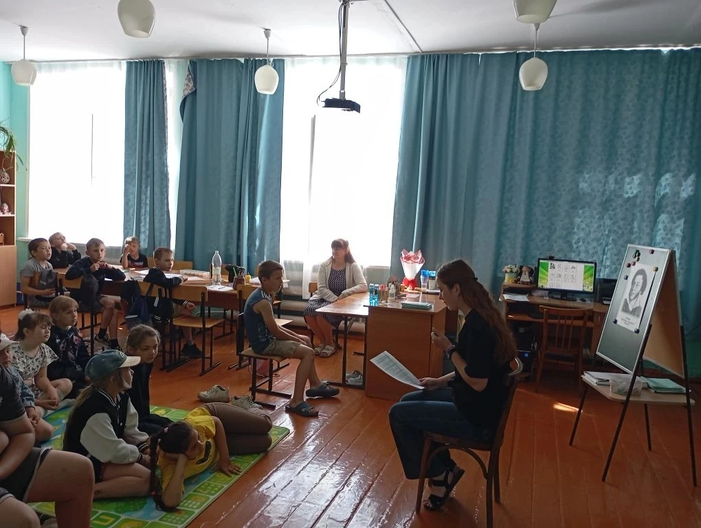 📜День русского языка в лагере ОДИМ: сказки, творчество и грамотность📚

6 июня мы отметили день рож