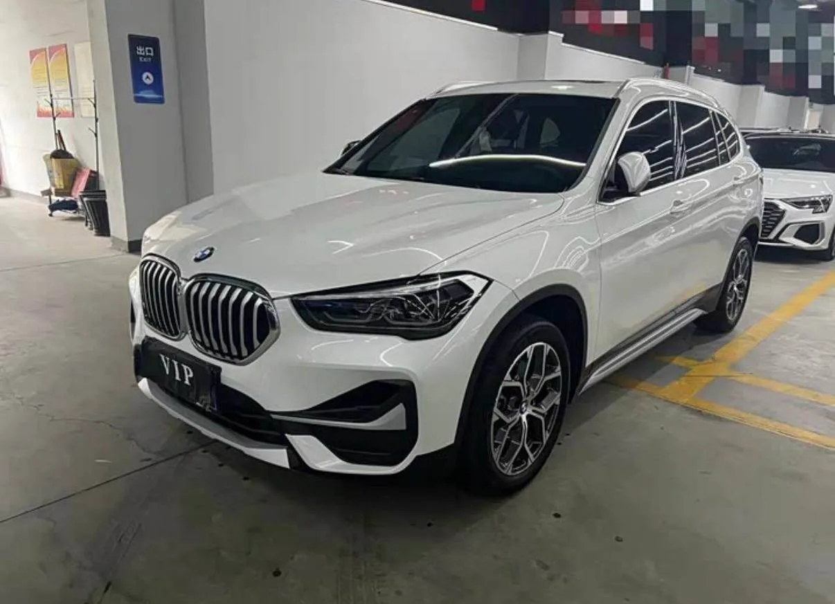 BMW X1 sDrive20Li Fashion 2023 года