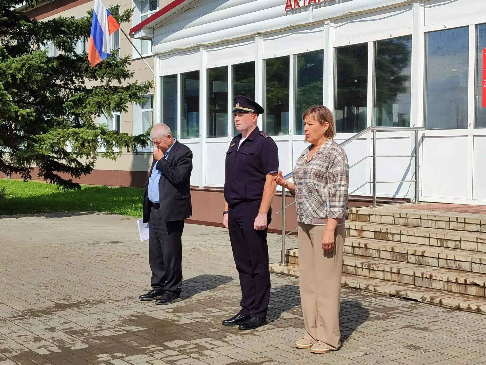 Сегодня в школе прошли всероссийские учения по отработке комплексного сценария "Действи...