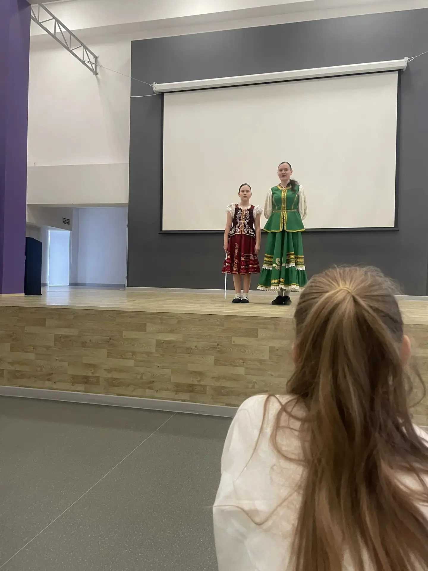 2 апреля руководитель современного танца и фланкировки «Импульс» Легкова Александра Ник...