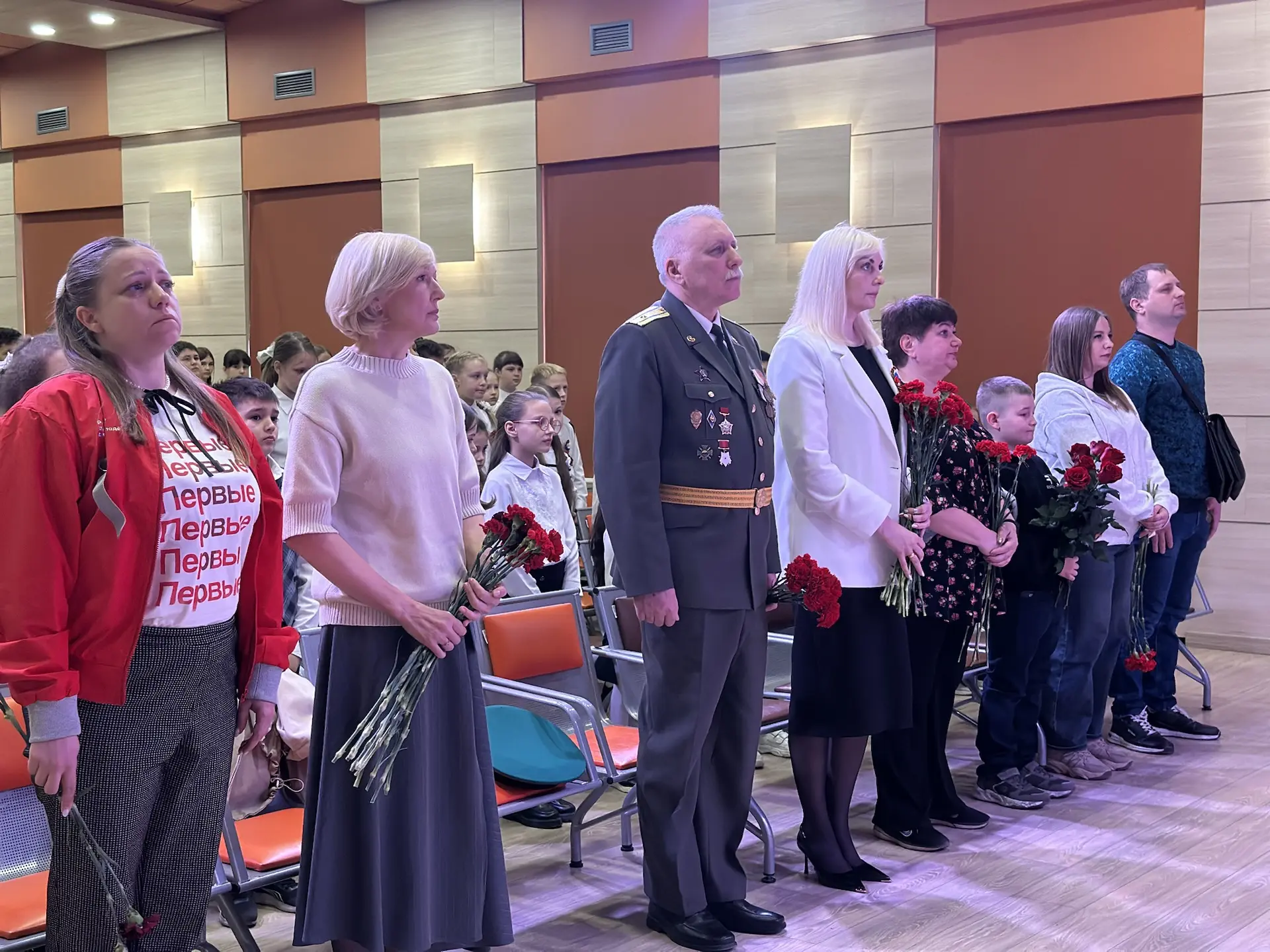 ✨ В нашей школе произошло важное и трогательное событие! ✨  Сегодня состоялось торжественное открыти