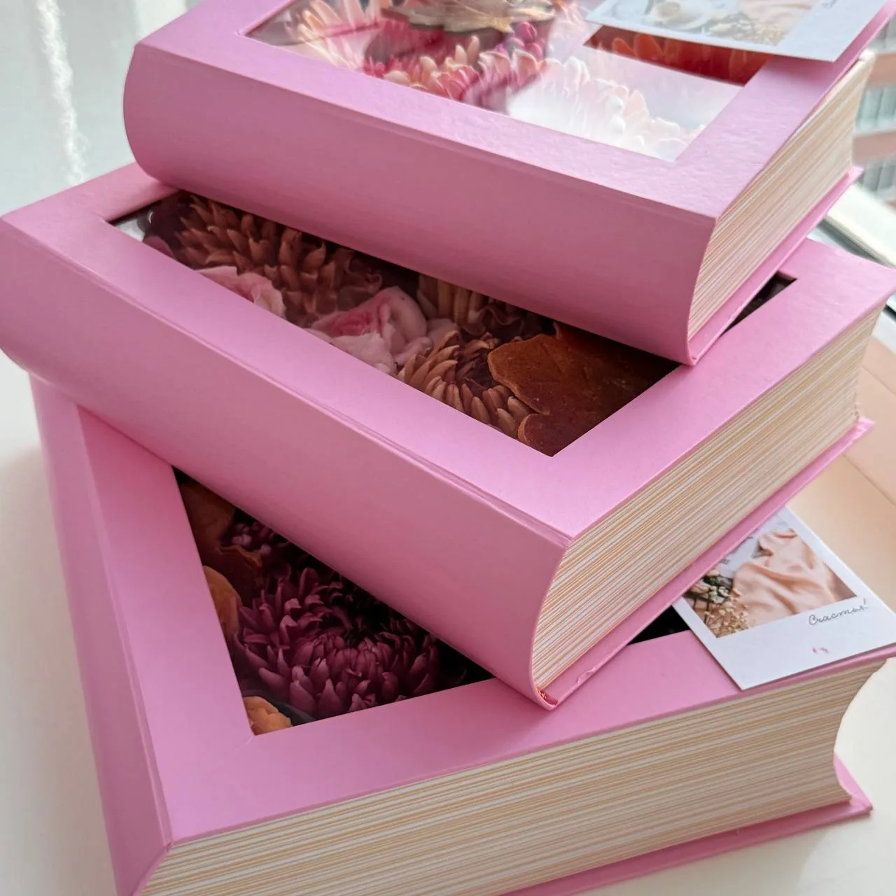 Тем кто купит весь комплект из трех букетов💐💐💐, я подарю в подарок уроки «Новая книг...