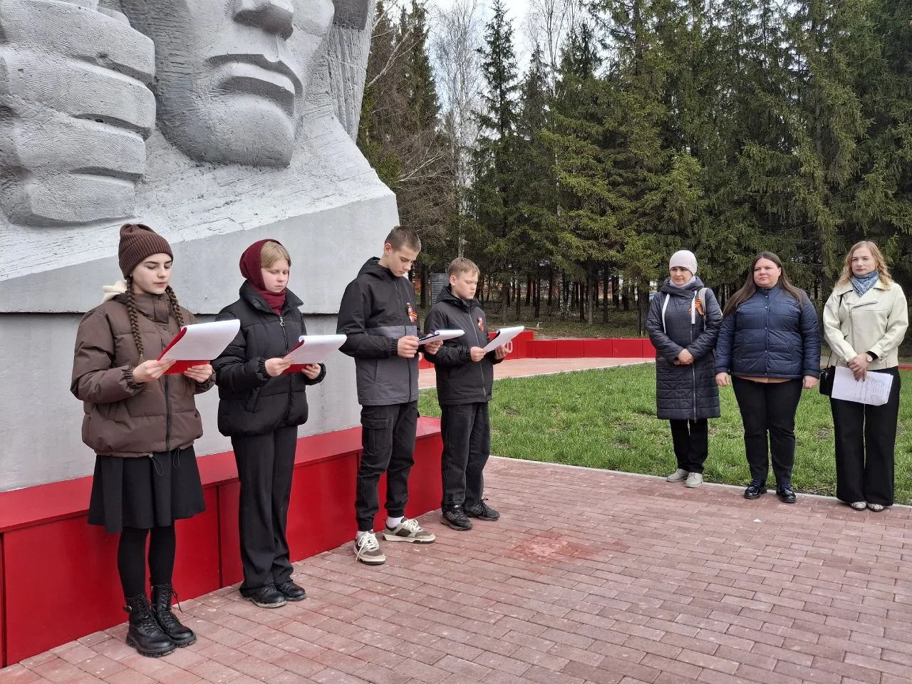 Стартовала Всероссийская акция «Георгиевская лента»! 

🌟 Вчера, 22 апреля, в нашей школе, началось 