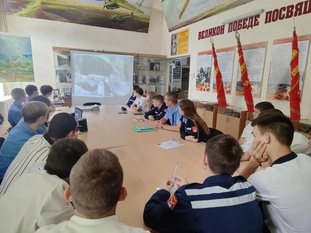 🕯️ Всероссийская акция «Память священна» 
 🔸️В Славянском сельскохозяйственном техникуме состоялос