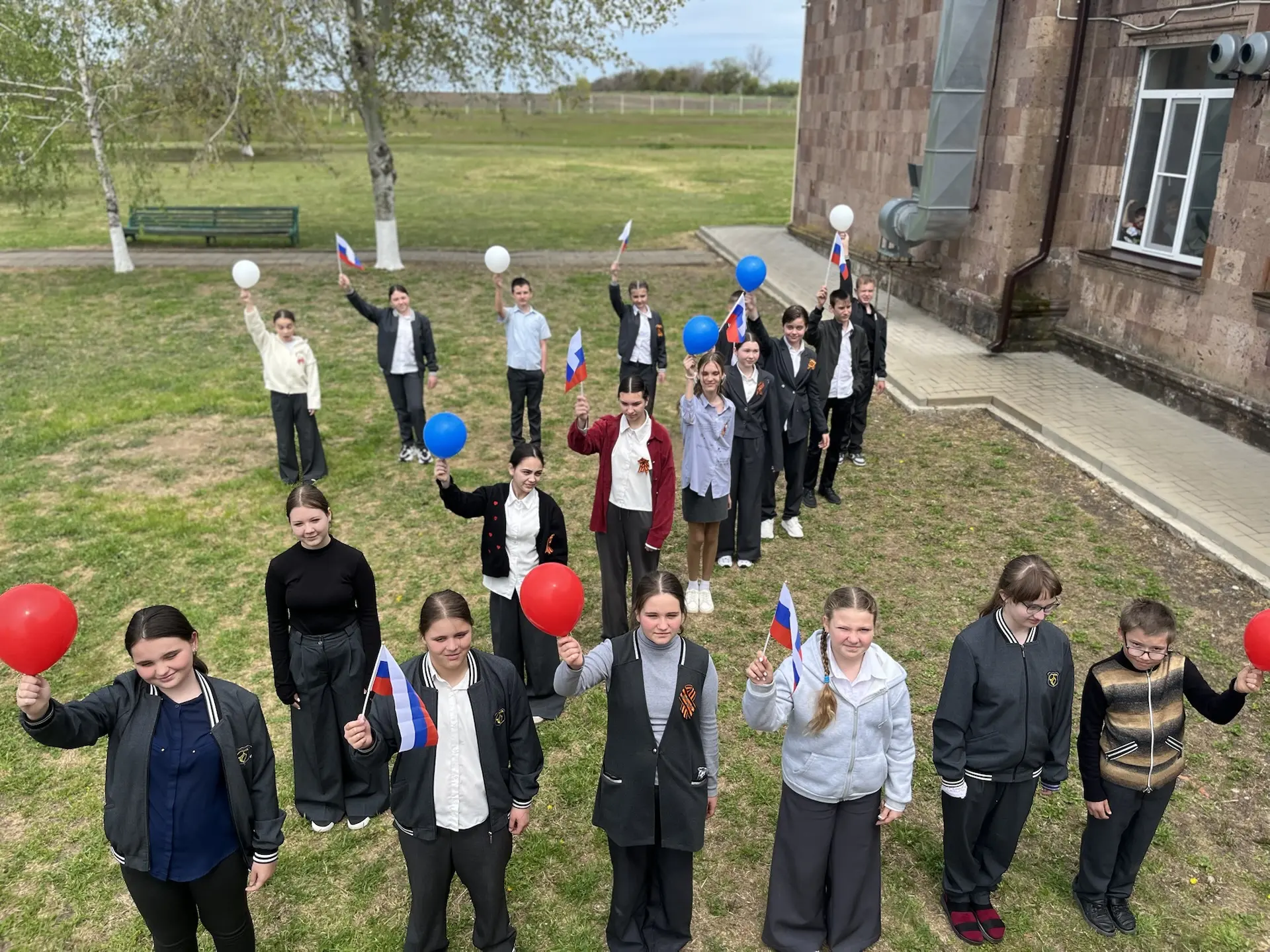 🇷🇺В преддверии 9 мая наши ученики сказали главное — без слов.🇷🇺