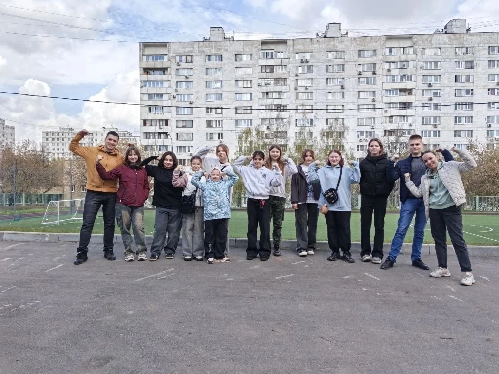 ВОЛОНТЕРСКИЙ ОТРЯД «ХРАНИТЕЛИ»  🎉 В нашей школе активно работает волонтерский отряд «Хранители» — ко