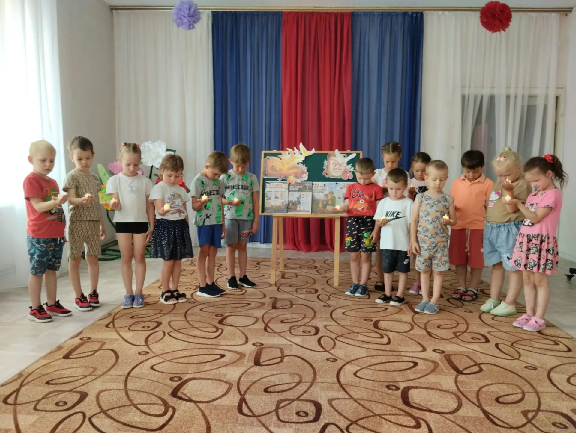 22 июня в 12:15 ребята средней группы «Капитошки» присоединились к Всероссийской акции «Минута молча