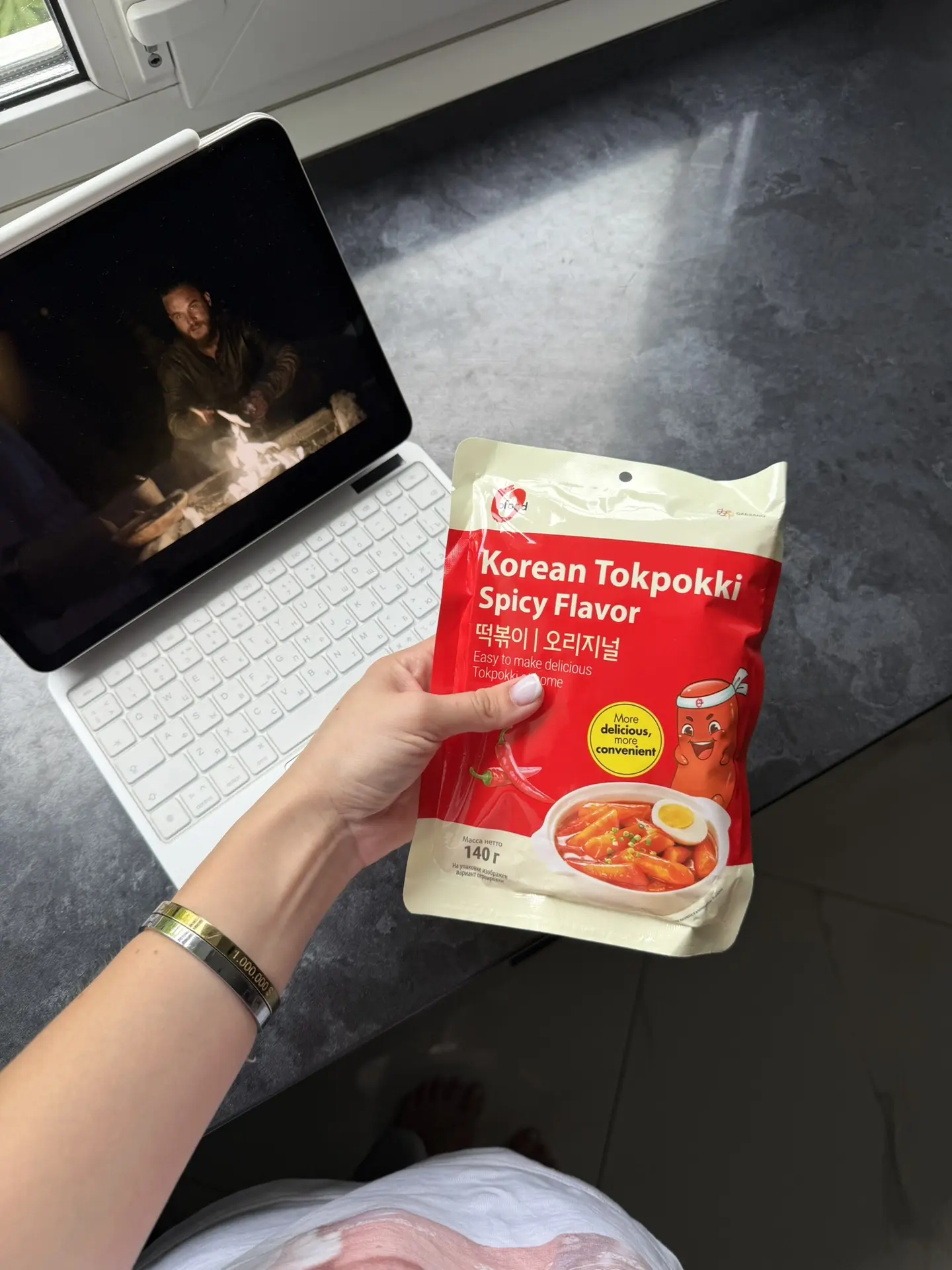 Кто любит токпокки и острое - сохраняйте их от бренда O’food. Готовятся пару минут, а горят во рту п
