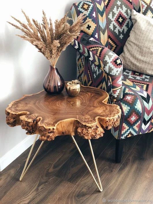 Невероятно красивый журнальный столик ручной работы!👍🏻

🎀 Pinterest в МАХ 🎀