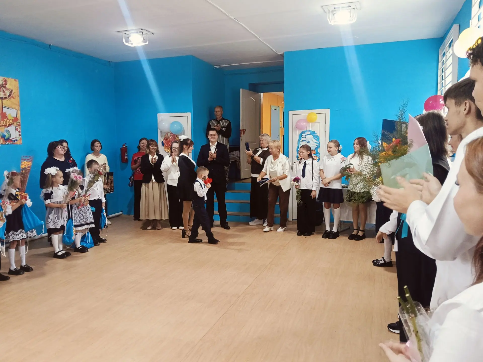 С Днём знаний! Праздник 1 сентября в МКОУ СОШ с. Надеждинское 🎓🍁