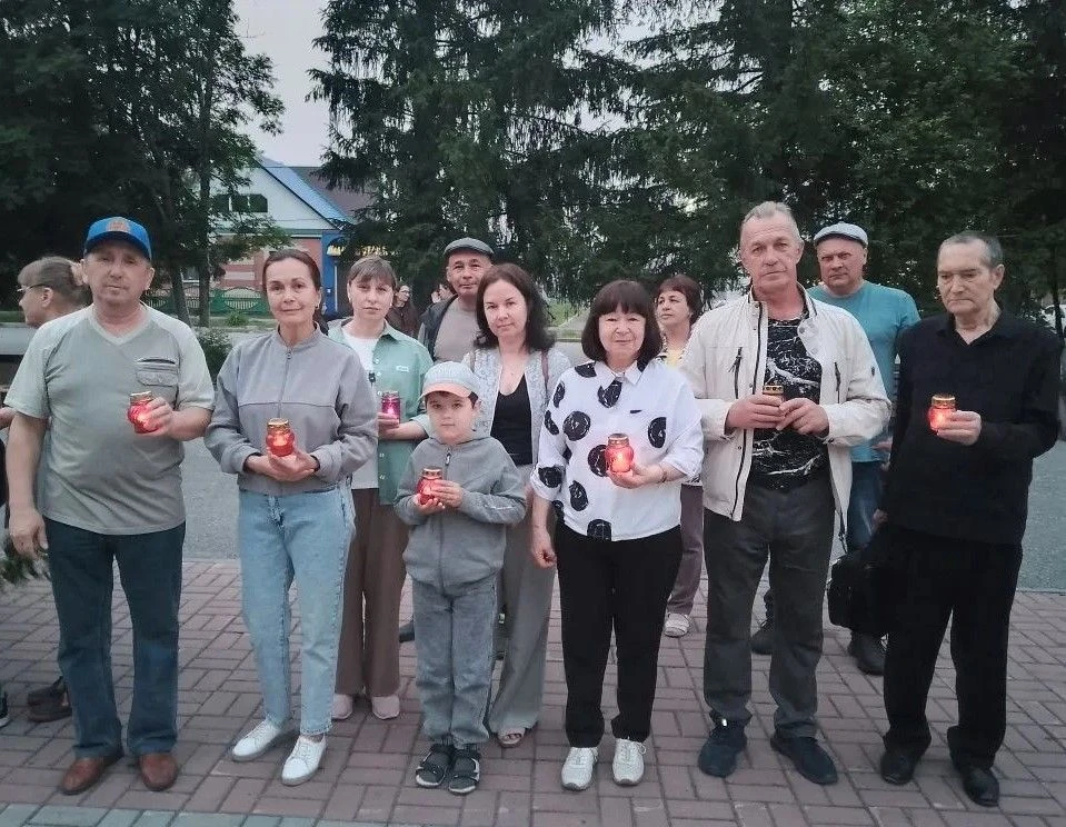Свеча памяти
  21 июня в 22:00 часа коллектив Тяжинской детской школы искусств принял участие во Все