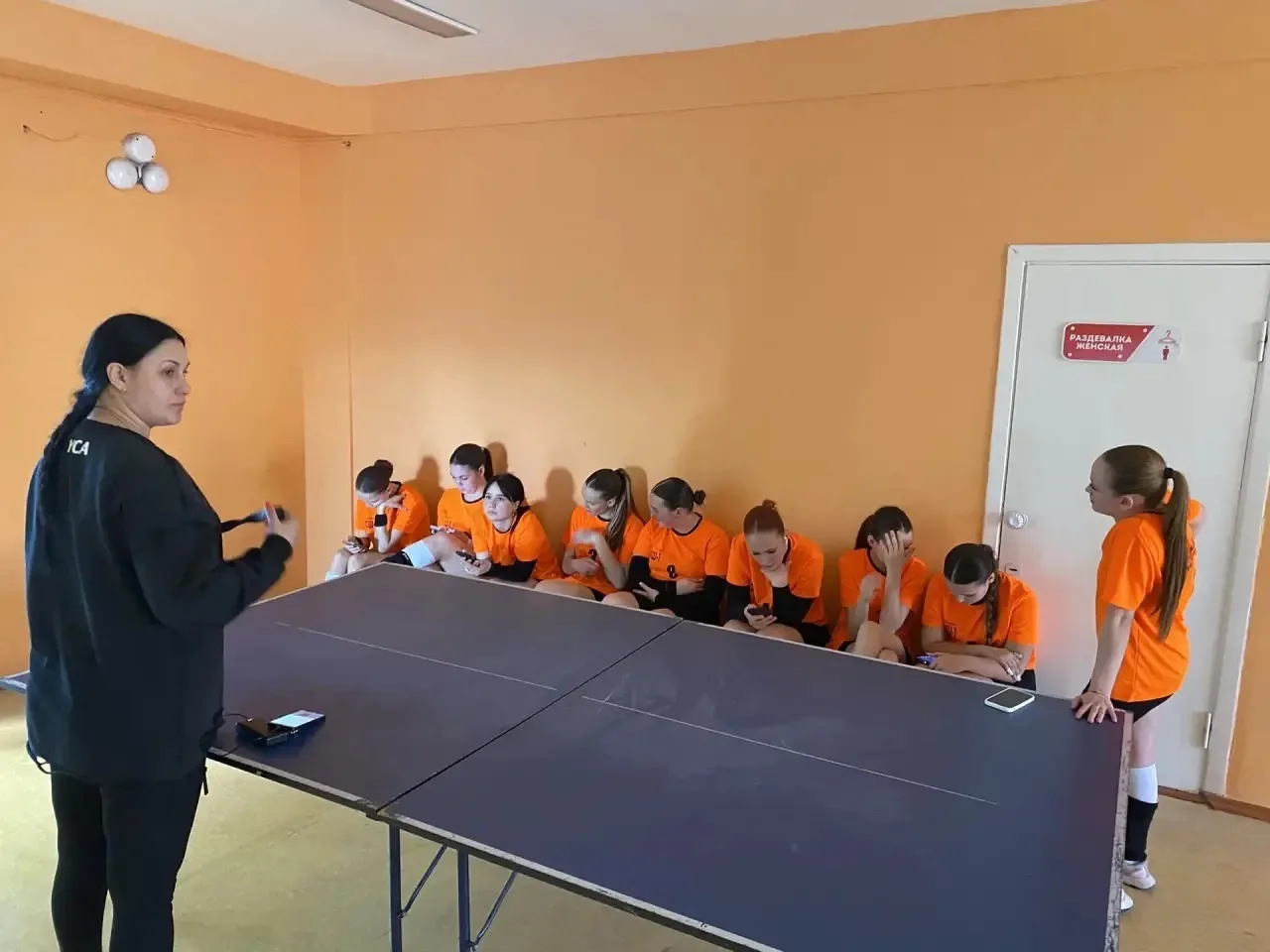 Наши золотые девчонки! 🌟🏐Посмотрите, как красиво наши юнармейцы выступили на областном Кубке по воле