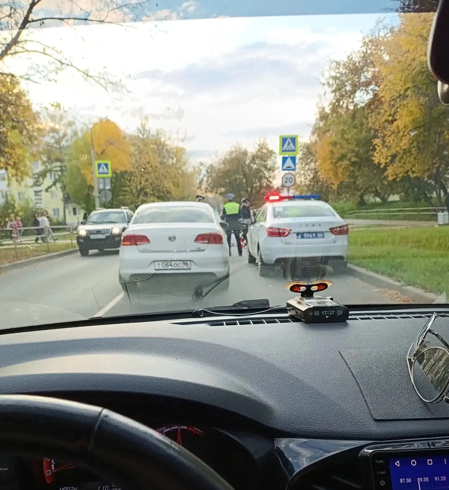 На улице Добролюбова сбили несовершеннолетнего