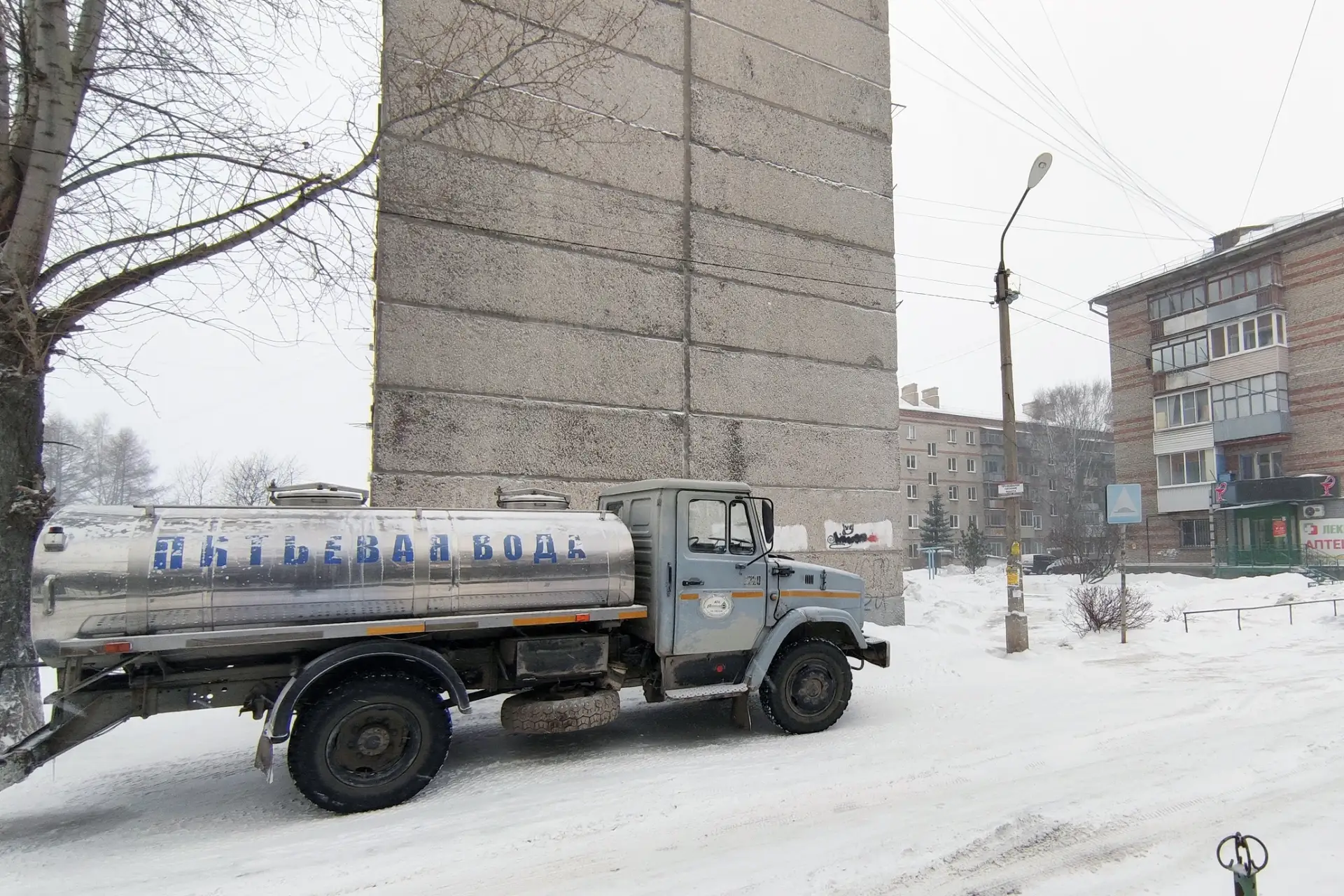❗ Подвоз питьевой воды жителям улицы Сигнальной в Павино организуют в субботу, 11 апрел...