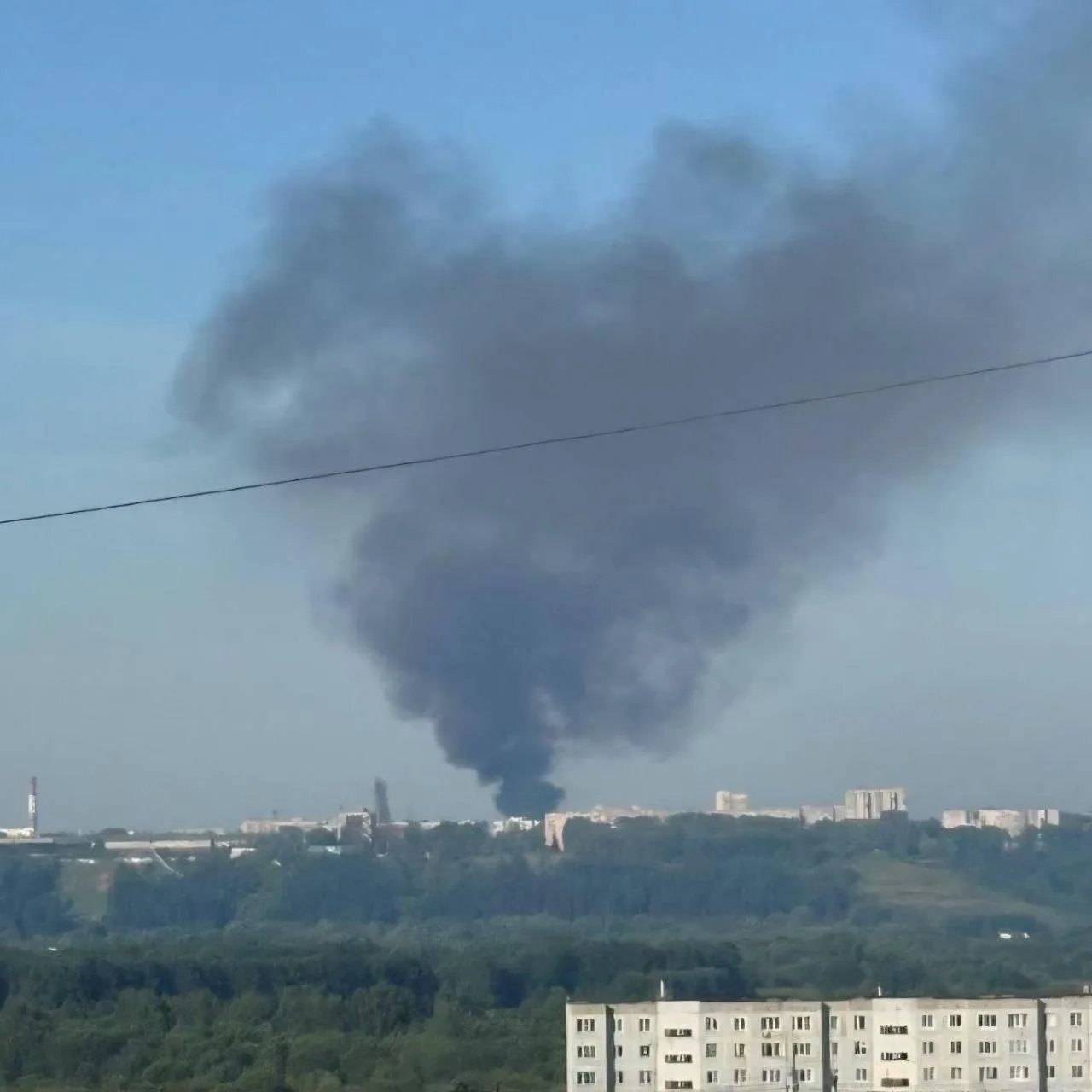✖️ Шесть человек погибли и 26 пострадали: Зеленский хвастается ракетным ударом по предп...