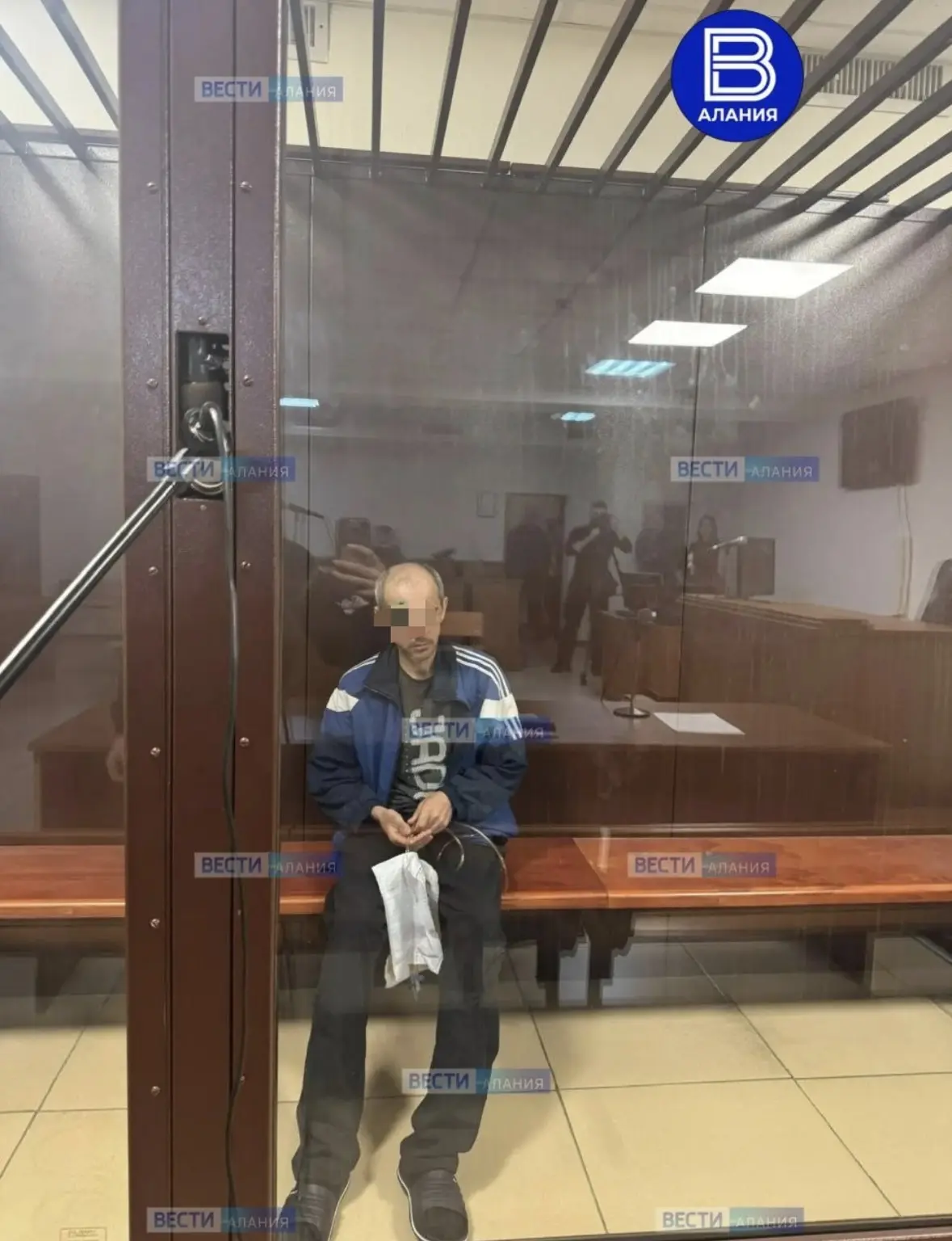 Мужчину, напавшего на сотрудницу букмекерской конторы во Владикавказе, отправили под стражу  Суд зак
