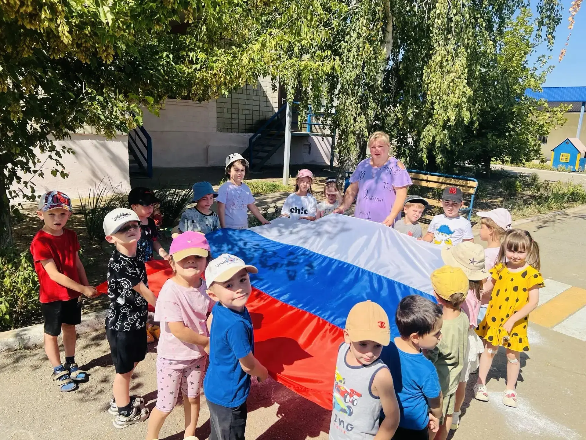Совсем скоро, 22 августа, вся страна встретит один из самых главных и вдохновляющих пра...