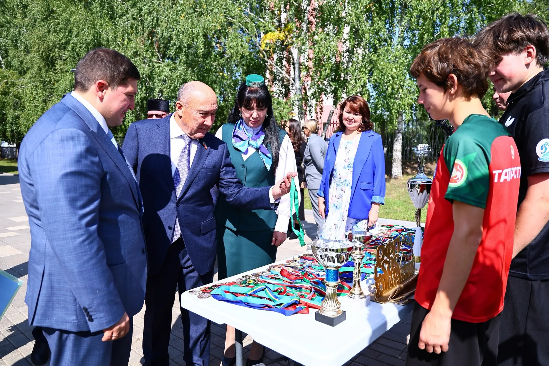 Гимназиябездә зур вакыйга булып үтте! Бездә хөрмәтле кунаклар: Татарстан Республикасы Д...