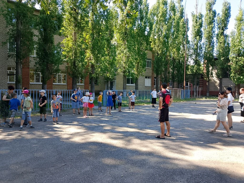 "День открытий"👫🌟
 
18 июня в пришкольном лагере  "Фантазёры" МОУ СШ 14 имени Саши Филиппова Ворош