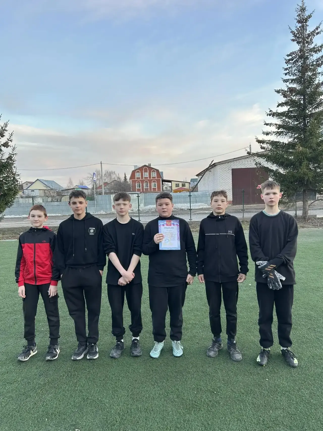 ⚽️Товарищеский матч между студентами общежития Политехнического колледжа и сборной наше...