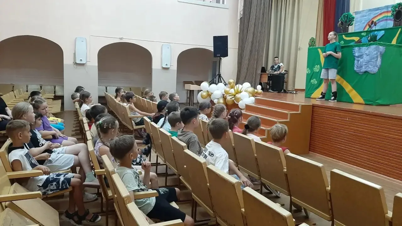 У нас в гостях — театр кукол г. Благовещенска под руководством Елены Бреус! 💫
Готовы к космическому