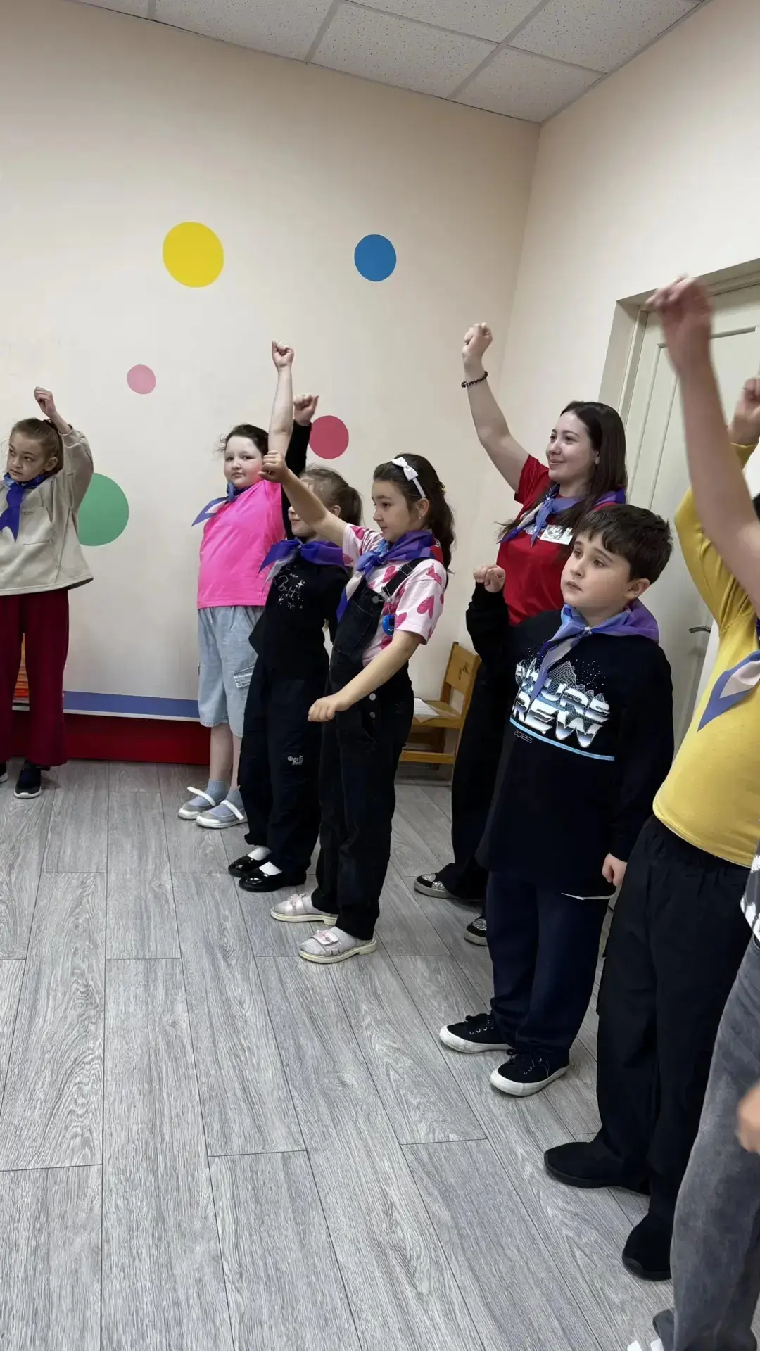 🌞 Второй день смены летнего лагеря «Островок» при МКОУ «Прогимназия №1» был очень насыщенным. Утро 