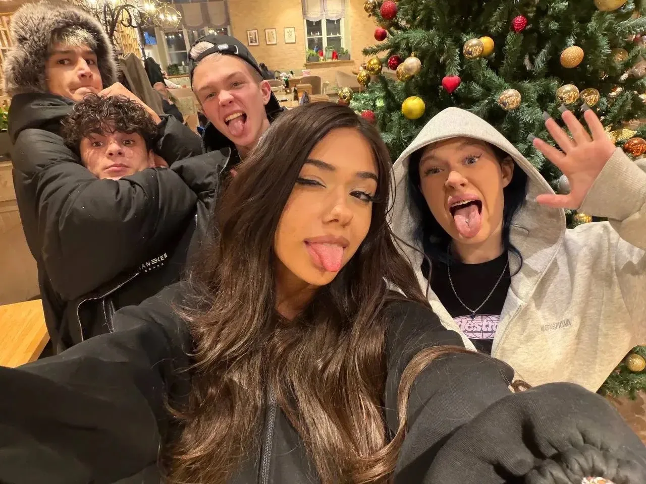 Ваши любимки😁♥️