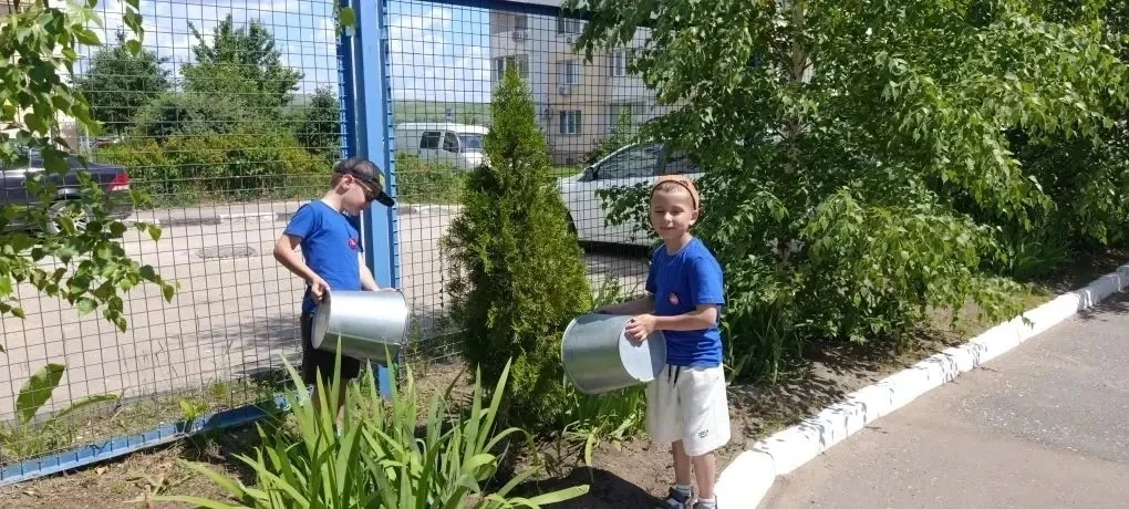В нашем детском саду прошла замечательная и трогательная акция «Сад памяти». 🌳

Это был не просто д