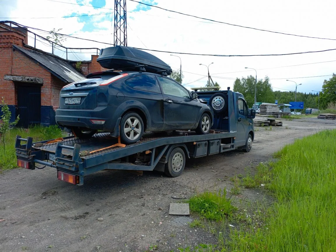 Эвакуировали Форд Фокус 2 после ДТП из Воробьев до Белоусово