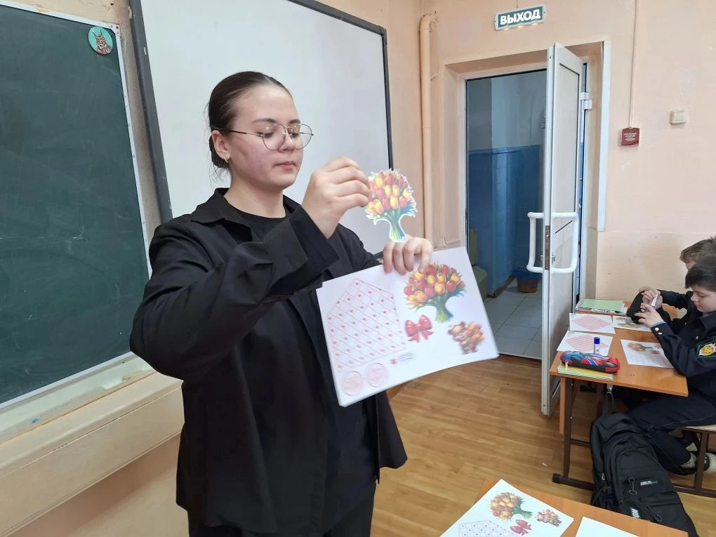 Дорогие друзья! Подготовка к Международному женскому дню 8 Марта в нашем школе прошла на ура — с душ