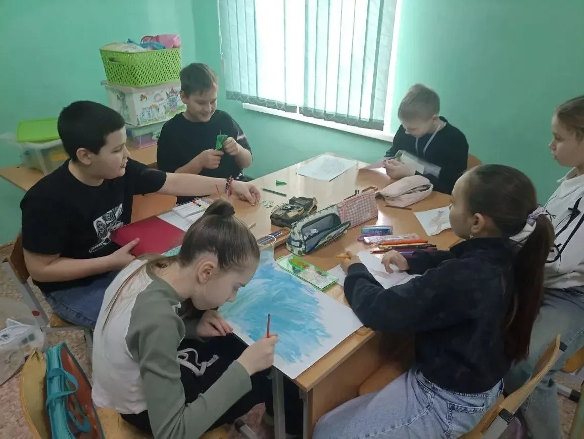 Наши умелые ручки мастерят на каникулах!
