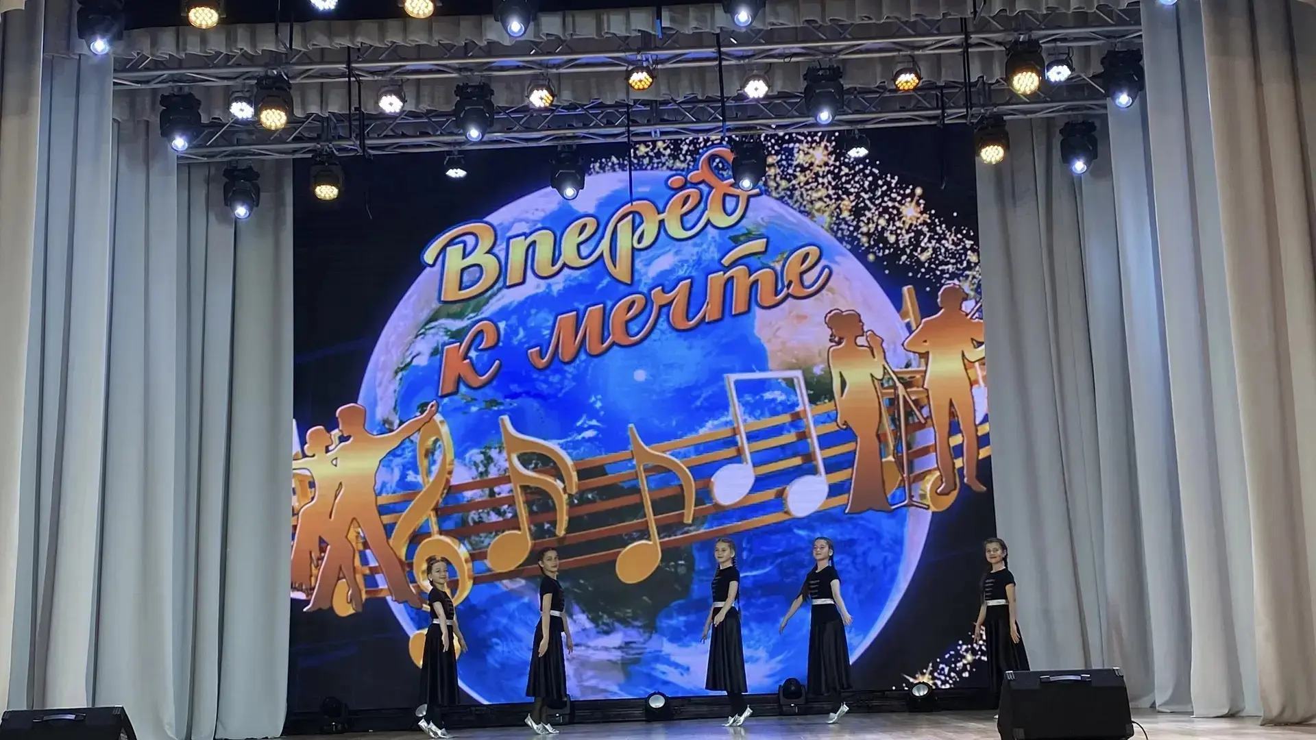 💥 И СНОВА ПОБЕДА! 

🏆  Ансамбль «ЧЕРКЕШЕНКИ» и их руководитель Хотова Мариет Мухарбиевна — ЛАУРЕАТ