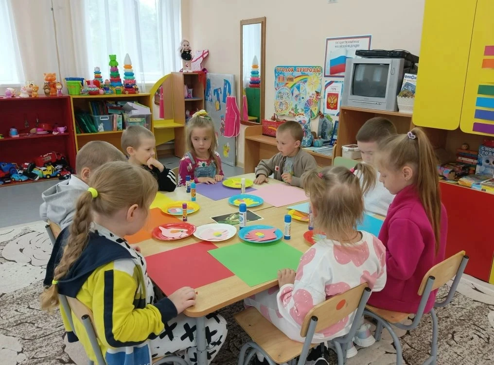 "Весеннее кафе для🦋 бабочек"