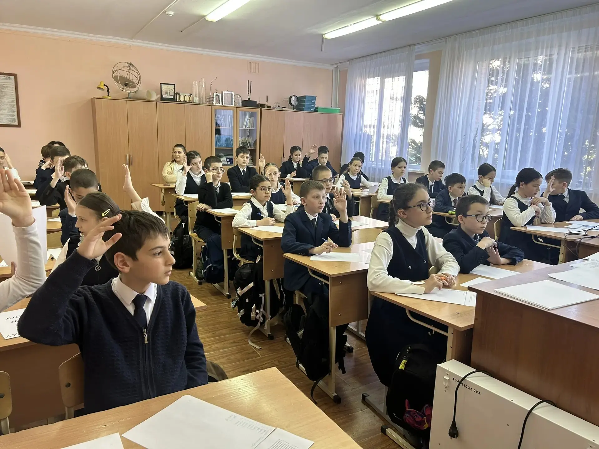 🌟 В 5 г классе прошёл открытый классный час на тему "Здоровый образ жизни"! 🍏💪  Прослушали  замечате