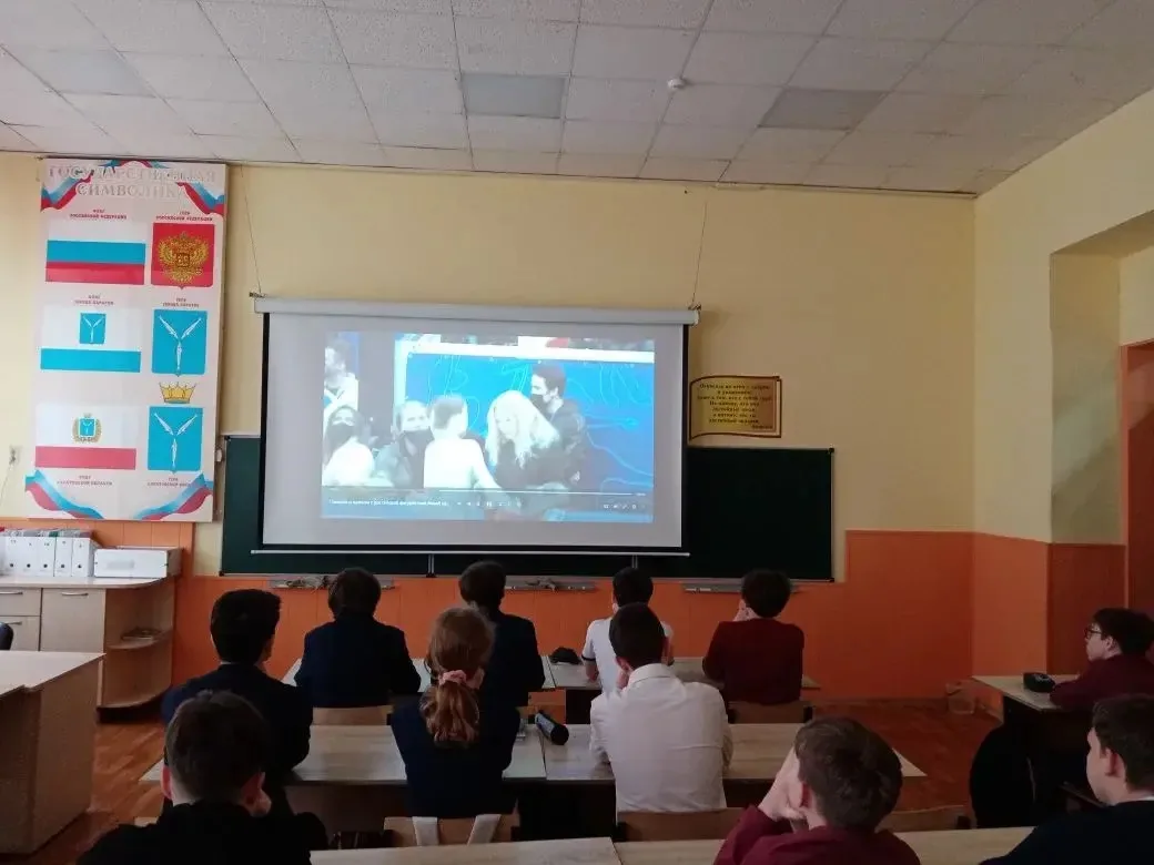 🧘‍♀️ «Разговоры о важном»: учимся брать эмоции под контроль!  Сегодня в Гимназии №4 прошли необычные