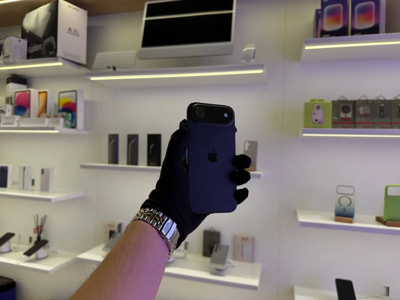 ✅ В наличии - можно забрать сегодня 
iPhone Air
Space Black 256 Gb

🔋 Аккумулятор: 97%
💰 Цена: 61.