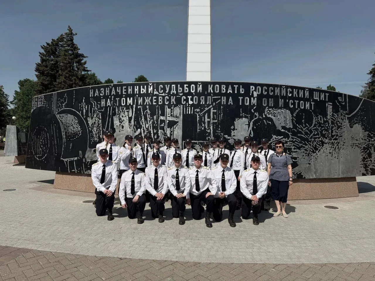 🥁С 18 по 22 мая курсанты Ижевского политехнического колледжа несли службу у вечного ог...