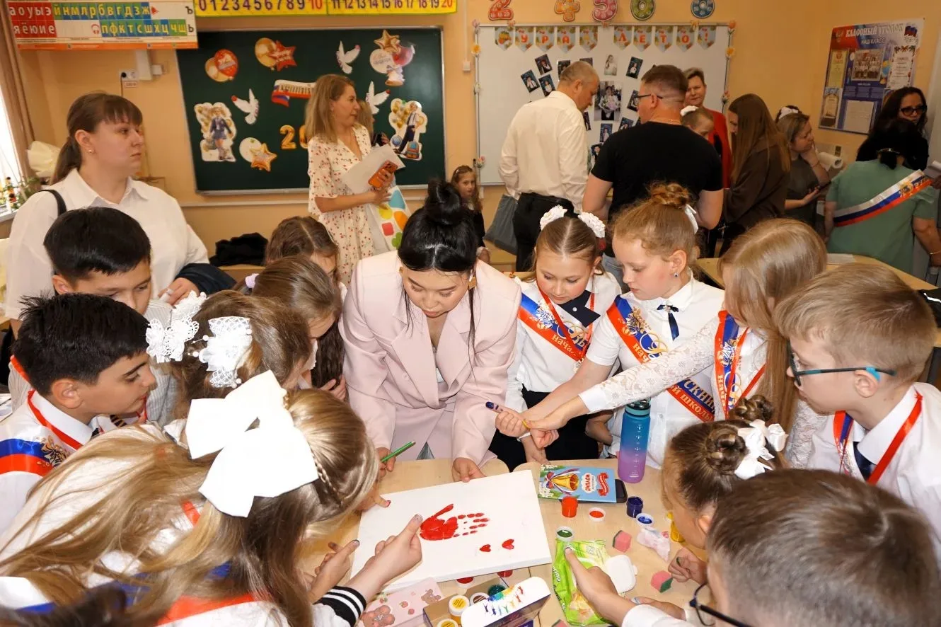 🔔В ДОБРЫЙ ПУТЬ, ВЫПУСКНИКИ НАЧАЛЬНОЙ ШКОЛЫ!  🎉Сегодня в нашей школе состоялось торжественное событие