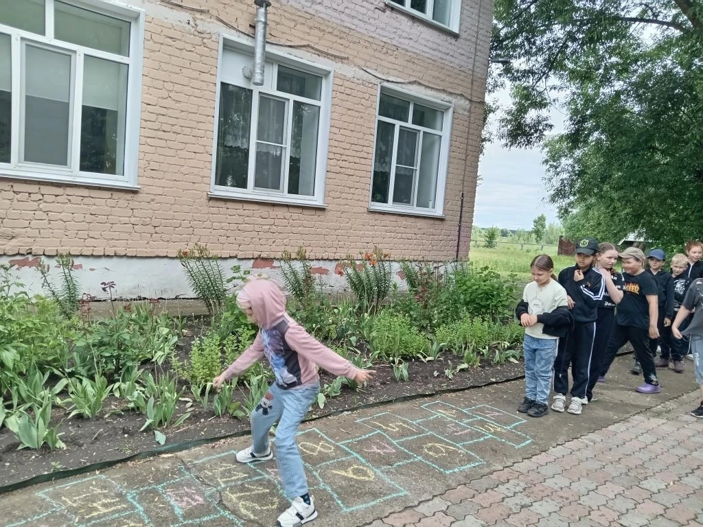 Вот и прошел 6 - ой день в пришкольном лагере " Солнышко" 🌞